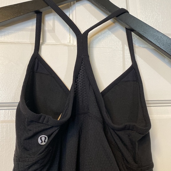 Lululemon Workout Set of 4 | Size 0 leggings, Size 4 tanks in GUC - Picture 7 of 13